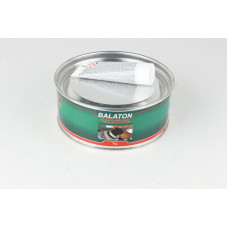 Шпаклівка універсальна "Balaton" 1,0 кг