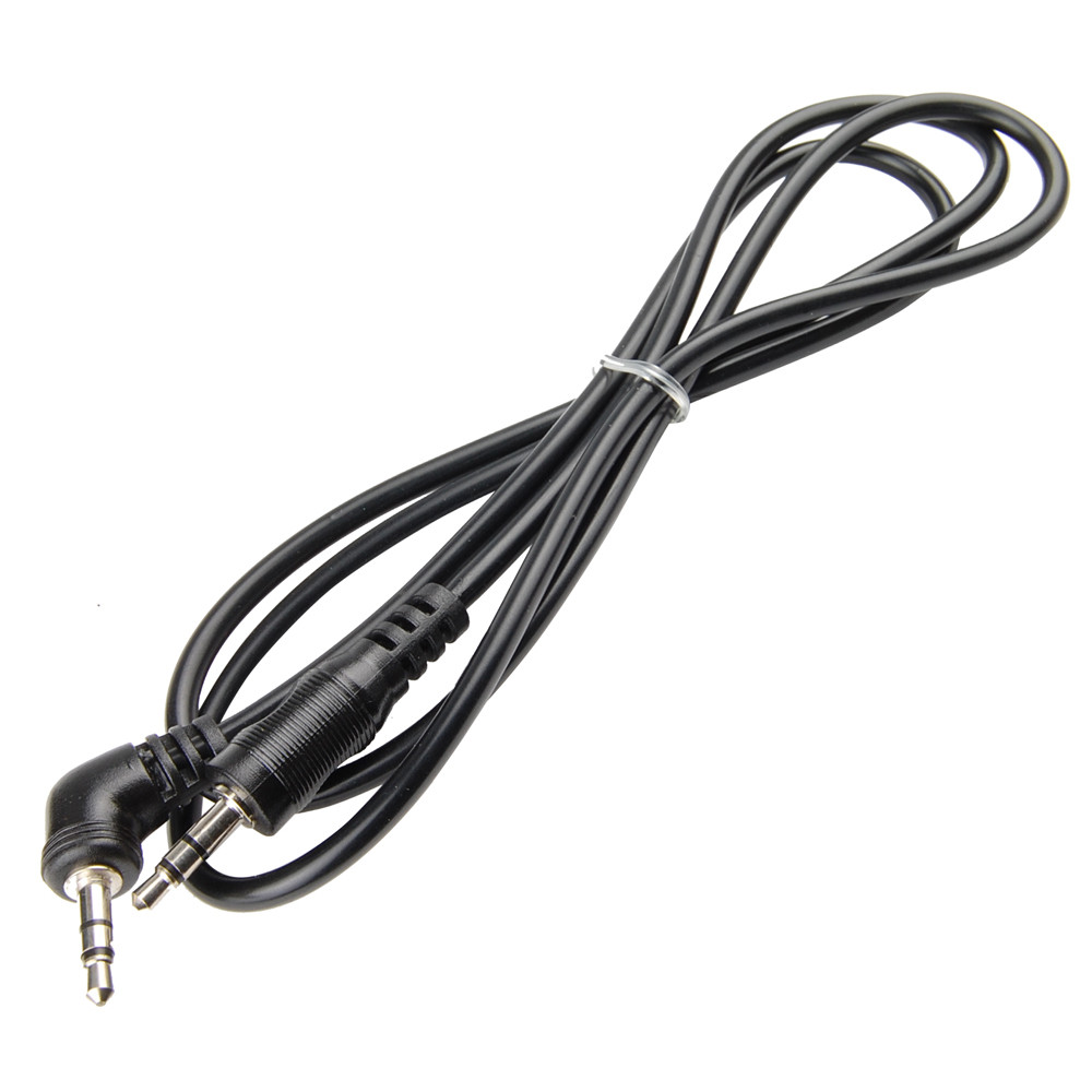 AUX кабель Jack 3.5 мм - 1 м черный AWM 110-12 AUX кабель Jack 3.5 мм - 1 м черный AWM 110-12