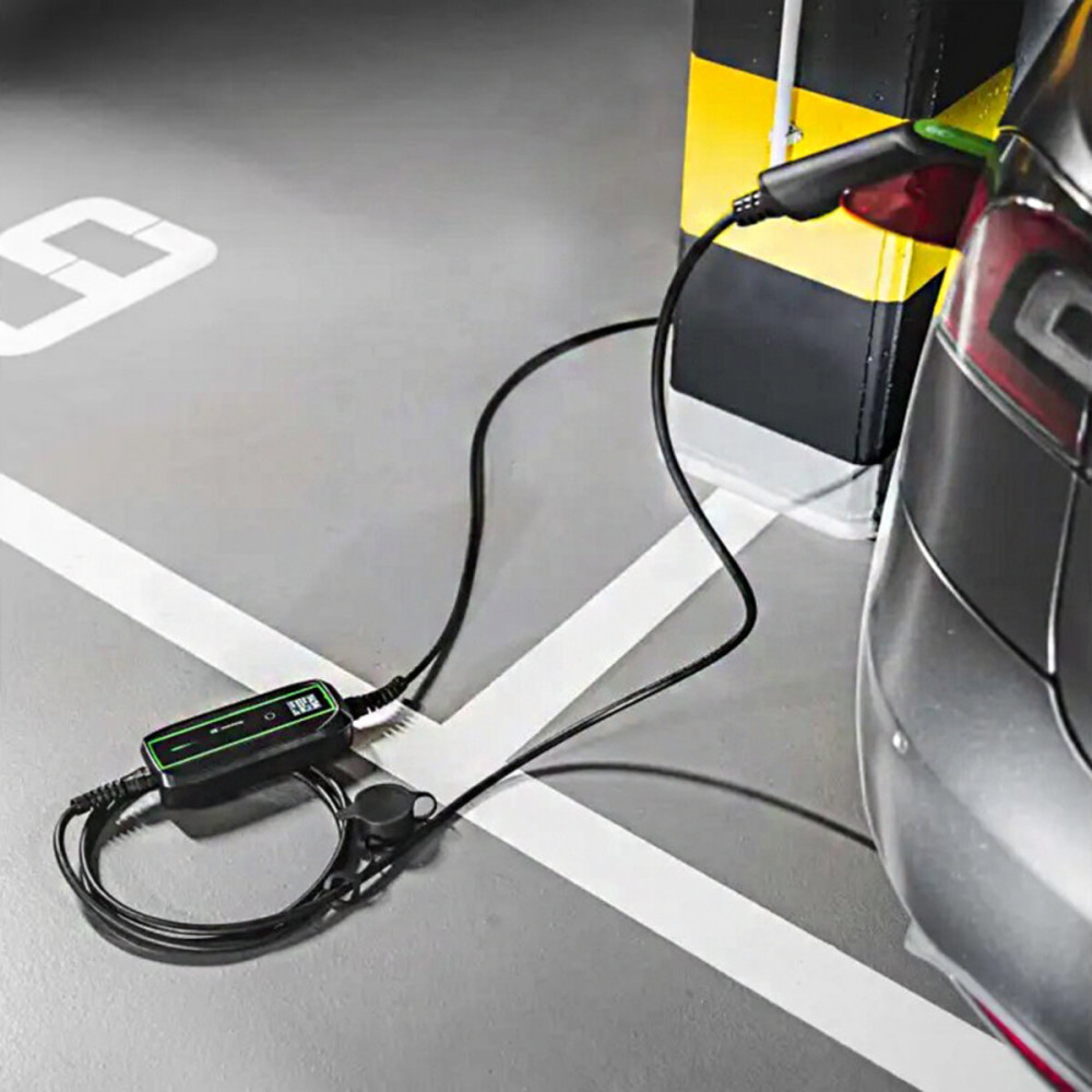Мобільний зарядний пристрій Green Cell 3,6кВт Type 2 з кабелем Schuko GC PowerCable 6,5м для заряджання електромобілів